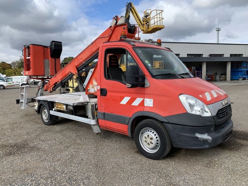 Iveco Daily Isoli PT165 - 16,5 m Iveco Daily Isoli PT165 - 16,5 m