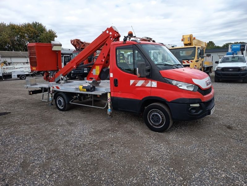 Iveco Daily GSR E169TR - 16,05 m - 200 kg Iveco Daily GSR E169TR - 16,05 m - 200 kg
